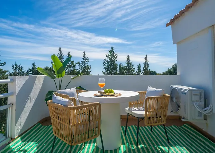 Апартаменти Xpce Golden Banus Penthouse - Parking Free *